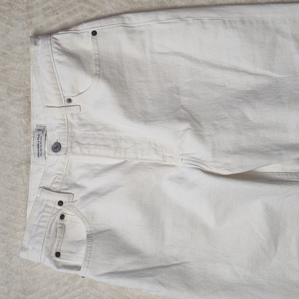 Ambercrombie And Fitch Ultra High Rise Kick Flare Women's White Jeans Size 29/8 - Picture 2 of 11